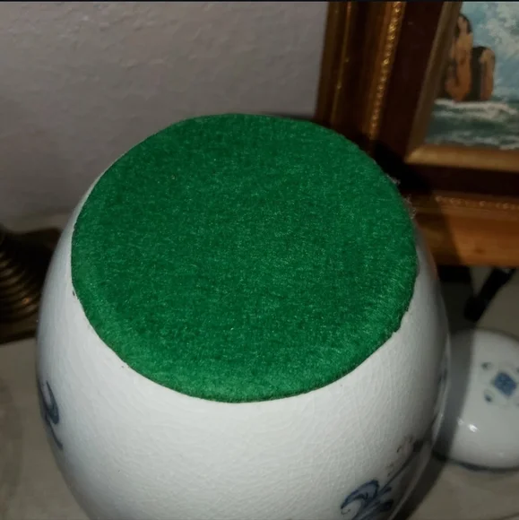 Vintage Andrea By Sadek Vase Ginger Jar Blue Floral Pattern on White Japan 8" - Picture 3 of 3